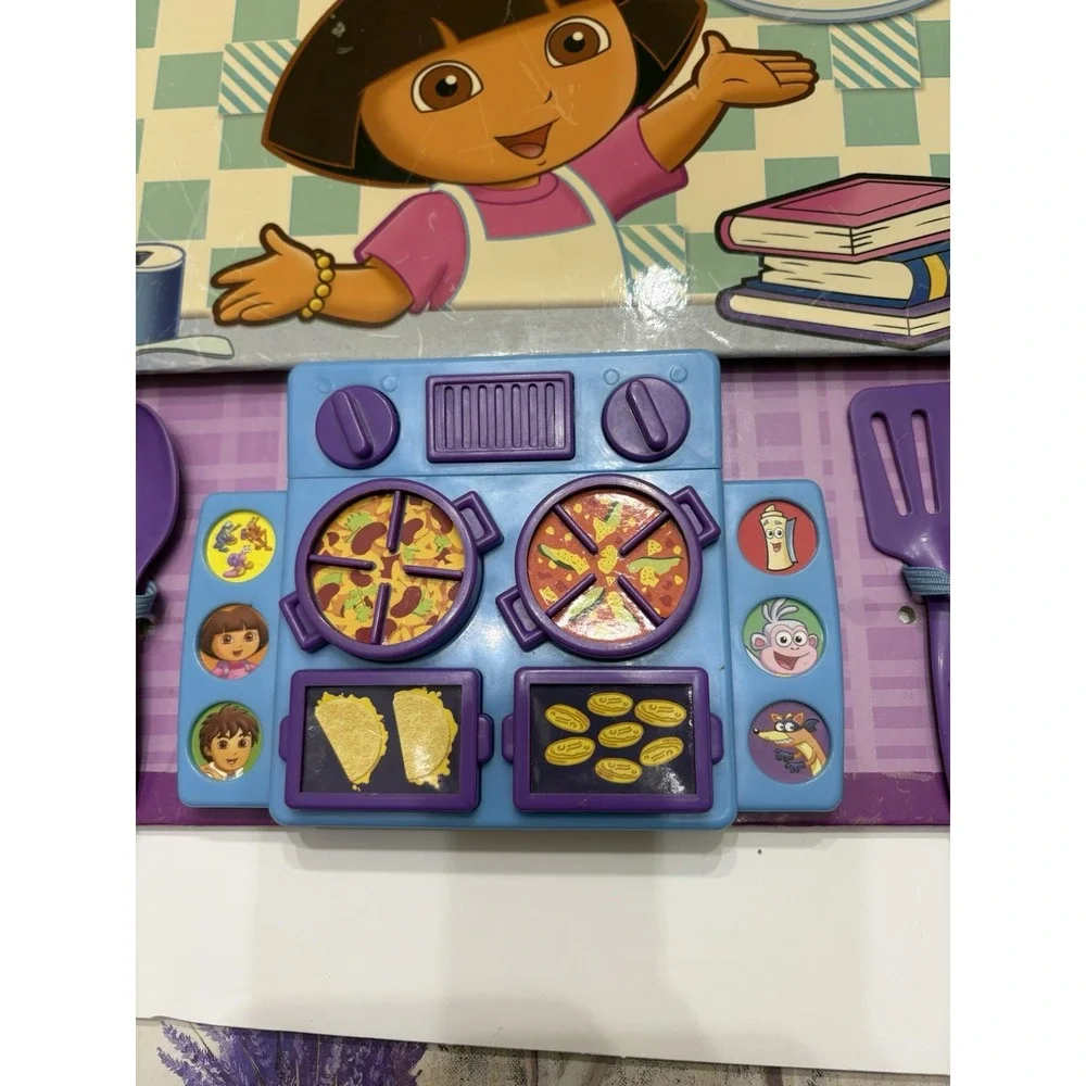 Cook With Dora the Explorer Abuela's Birthday Fiesta 2011 With‎ Sound/toys